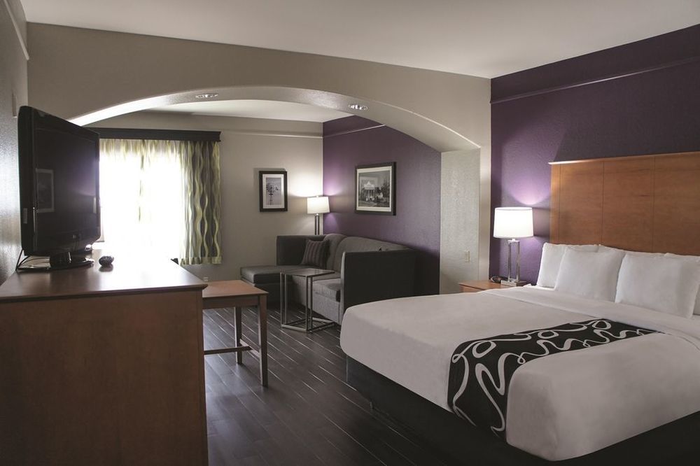Palacio Royale Inn Signature Katy Bilik gambar