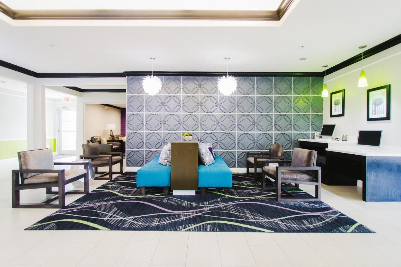 Palacio Royale Inn Signature Katy Luaran gambar